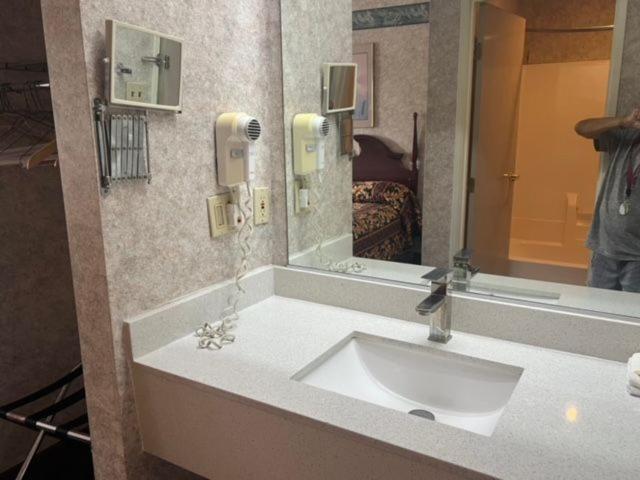 Garden Inn New Castle ภายนอก รูปภาพ